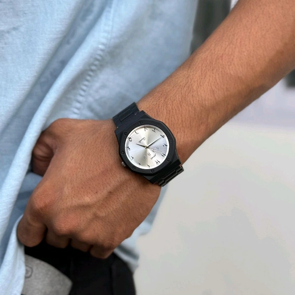 Sabr Original Quartz Movement Watch with Arabic Numerals, Suitable As a Gift for Business Meetings, Valentine'S Day, Or Birthdays. - SRB6