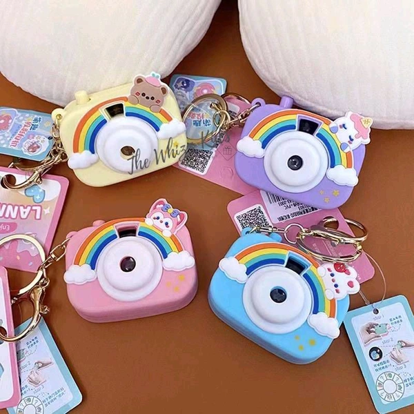 Creative Simulation Projective Camera Keychain WITH Zinc Alloy Ring, Suitable for Bagpack, side purse, girl, kids-play Key Ring Rainbow Projection Camera Keychain Student Couple School bag Exquisite Hanger Keychain