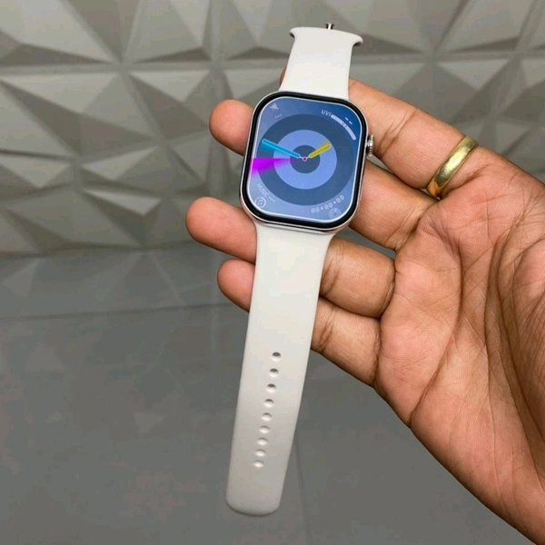Hello Plum H16 Smartwatch – 1GB Storage, Smooth 60Hz Display, Always-On, TWS Connectivity - White, 1 Month Cybzone Warranty
