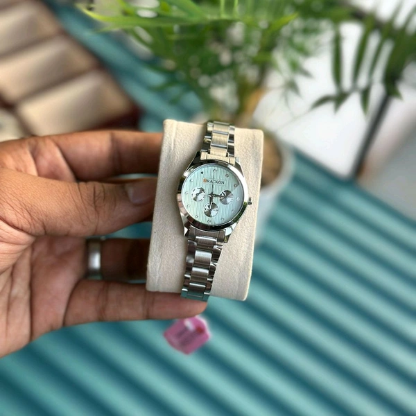 Trackon Budget Analog Quartz Watch – Premium Style at a Budget Price - SRD3
