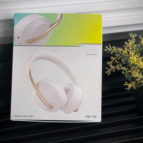 Wireless ANC Headphones, Foldable Design, Heavy Bass Sound, Noise Cancelling Bluetooth Headset with Mic, Comfortable Over-Ear Fit for Music, Gaming & Travel - White