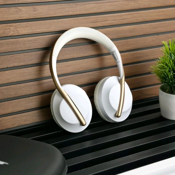 Wireless ANC Headphones, Foldable Design, Heavy Bass Sound, Noise Cancelling Bluetooth Headset with Mic, Comfortable Over-Ear Fit for Music, Gaming & Travel - White