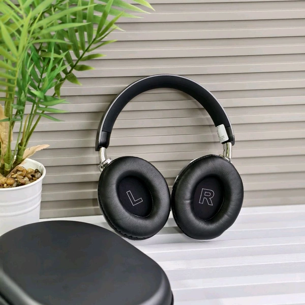 New Wireless Headphones – BT Earphone, Over Ear Headphones With Built-in Mic - Upto 8 Hours Playtime, Heavy Sound And Bass Quality, Perfect For Everyday Use - Black