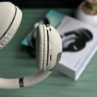 New Wireless Headphones – BT Earphone, Over Ear Headphones With Built-in Mic - Upto 8 Hours Playtime, Heavy Sound And Bass Quality, Perfect For Everyday Use