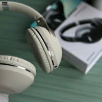 New Wireless Headphones – BT Earphone, Over Ear Headphones With Built-in Mic - Upto 8 Hours Playtime, Heavy Sound And Bass Quality, Perfect For Everyday Use