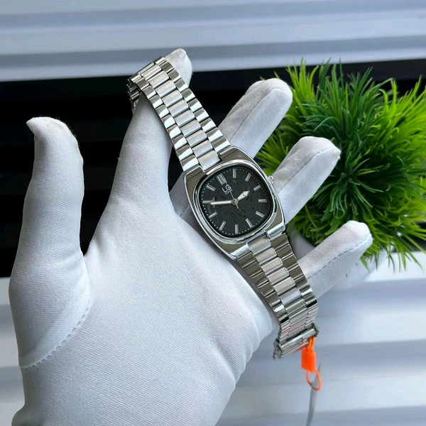 New Analog Budget Analog Quartz Watch – Premium Style at a Budget Price - Black