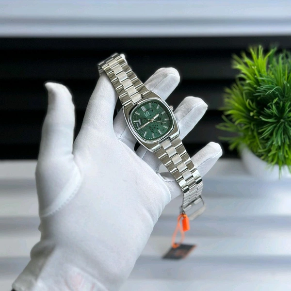 New Analog Budget Analog Quartz Watch – Premium Style at a Budget Price - Green