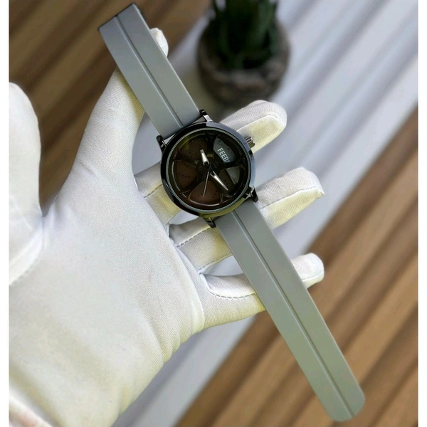 Feebok Alloy Spinning Model Budget Analog Quartz Watch – Premium Style at a Budget Price - SRB6