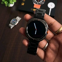 Smartwatch 7-in-1 Combo Gift Pack
Complete Luxury Set – Smartwatch + 7 Premium Straps + Wireless Charger - Black