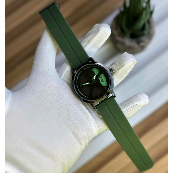 Feebok Alloy Spinning Dial Watch – Bold. Unique. Effortless (Pack Of 1) - Green