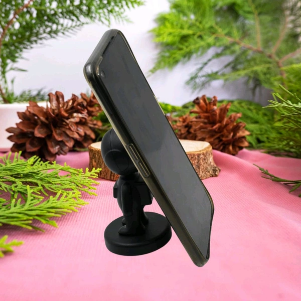 Magnetic Mobile Phone Holder, Cartoon Version of Astronaut Car Holder, Suitable for Car Dashboard, 360° Rotating Magnetic Mobile Holder, Compatible with All Smartphones 