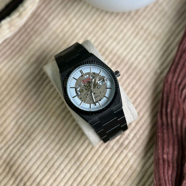 WooTime Budget Analog Quartz Watch – Premium Style at a Budget Price