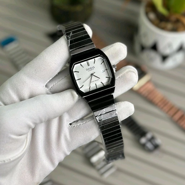 Gasiq Budget Analog Quartz Watch – Premium Style at a Budget Price - Black