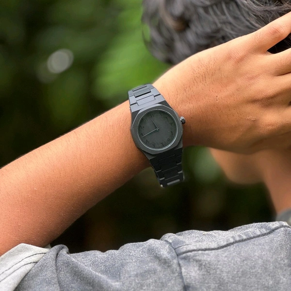 Minimal Matte Arabic Dial Watch|Luxury-Inspired Design - Shadow Zero