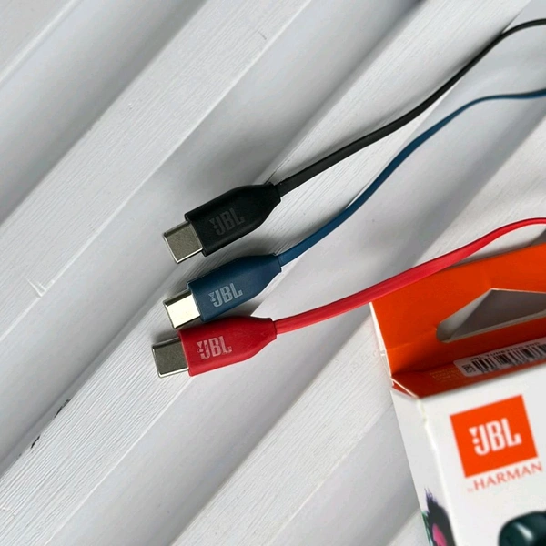 (Original) JBL Tune 310 Wired in-Ear Type C Headphones, Hi-Res Audio with Digital-to-Analog Converter, 3-Button EQ Preset Remote with Microphone, Tangle-Free Flat Cable, Compatible with USB-C Devices (Blue) - Red