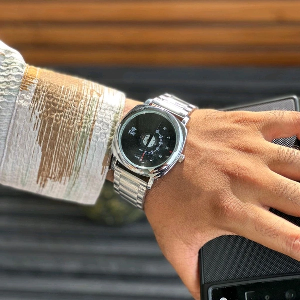 WooTime Budget Analog Quartz Watch – Premium Style at a Budget Price