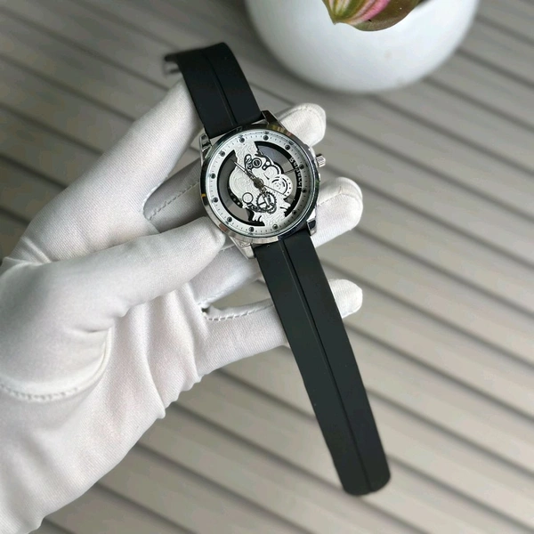 Skeleton Gear Dial Watch – Quartz Analog Wristwatch with Transparent Dial & Silicone Strap for Men and Women
 - White