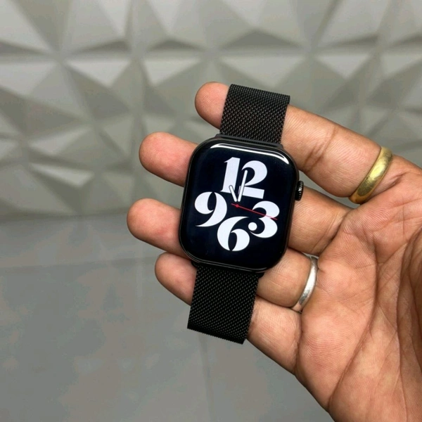 Hello Plum H16 Smartwatch – 1GB Storage, Dual Strap, Smooth 60Hz Display, Always-On, TWS Connectivity - Black, 1 Month Cybzone Warranty