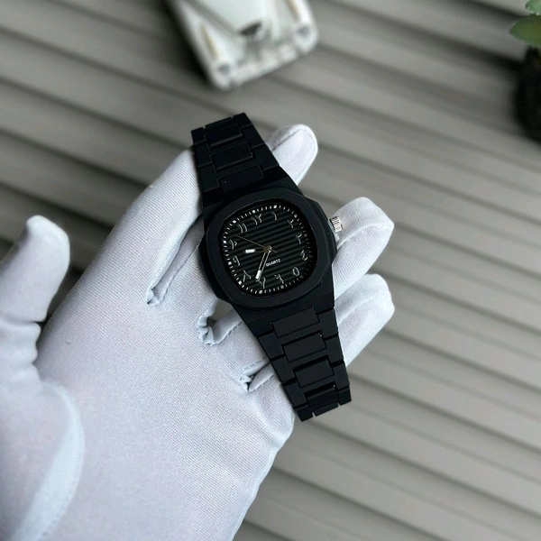 Arabic Dial Minimal Watch – Luxury-Inspired Design - Black