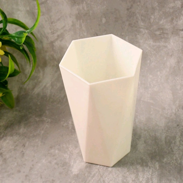 Modern Geometric Hexagon Plastic Flower Vase – Elegant White Tabletop Pot for Home & Office Decor – 1 Pc