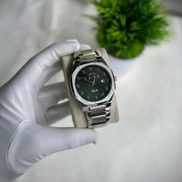 Luxury Quartz Men's Watch – Sabr Edition | 41MM Dial | Date Display | Arabic Numerals | Stainless Steel Strap - Green