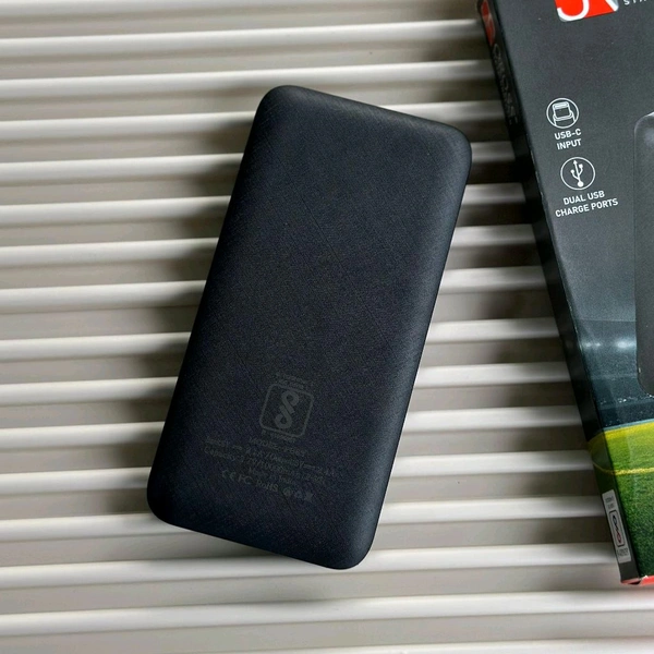 Cross 10000mAh Portable Power Bank – Compact. Durable. Smart.
