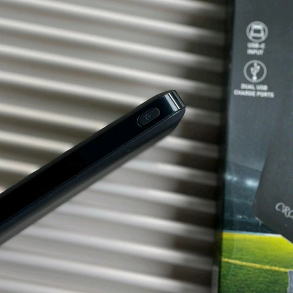 Cross 10000mAh Portable Power Bank – Compact. Durable. Smart.
