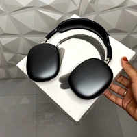 P9 Model With New Attractive Colors, Awesome Sound Quality, — Perfect Balance Of Exhilarating High-fidelity Audio And The Effortless Magic Of Headphone. The Ultimate Personal Listening Experience Is Here - GPH3