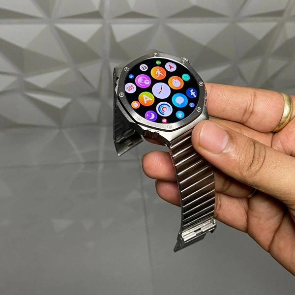 Metal Quality Smartwatch With On/Off Logo, New Always On Display, 17+ Inbuilt Watch, 2/3 Days Battery Backup - Silver