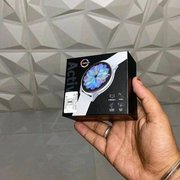 First Time In India Amoled Display, Galaxy Watch Active 2 With Logo Comes When On/Off, Bluetooth Calling Support
