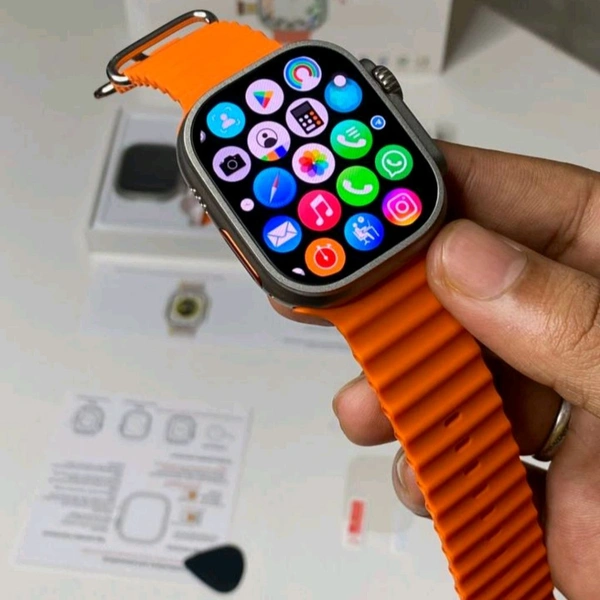 Android 4G Smartwatch With 2GB Ram And 16GB International Storage, Instagram, YouTube, WhatsApp With Camera. you can install Apps From the Play Store!