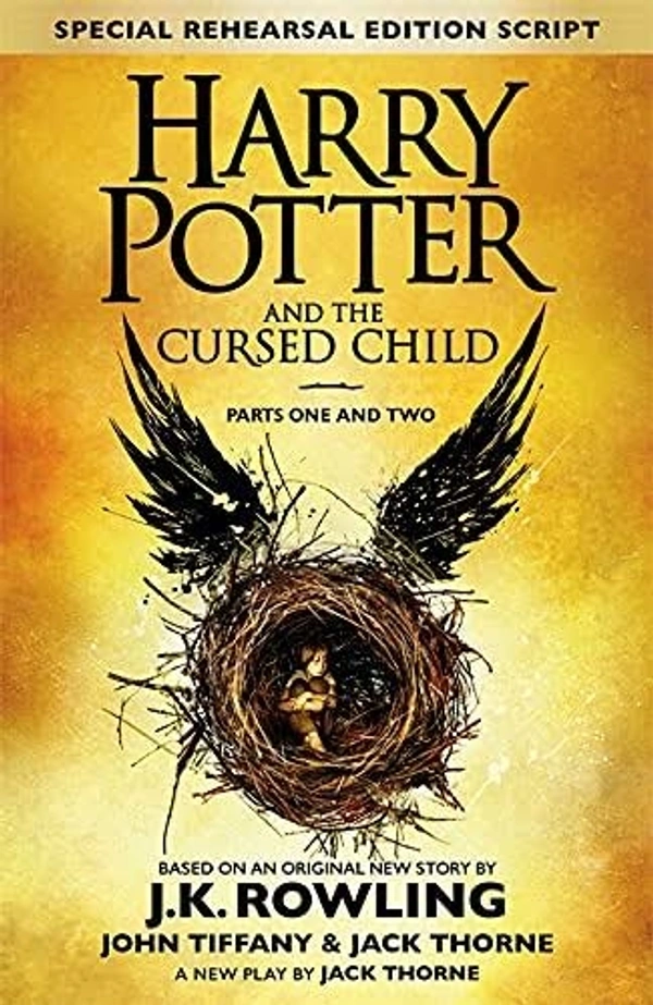 Harry Potter and The Cursed Child - Jack Thorne, 385 Paperback, 18 x 23 x 2 cm