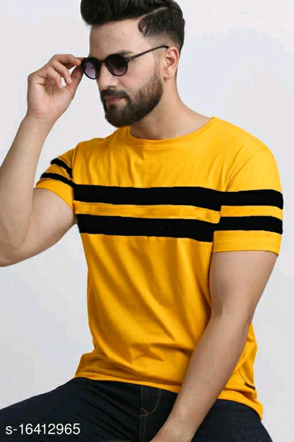 Men's Trendy Tshirt  - M