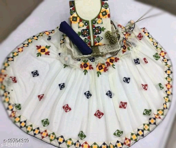 Elegant Dress Materials - Whait, Un Stitched