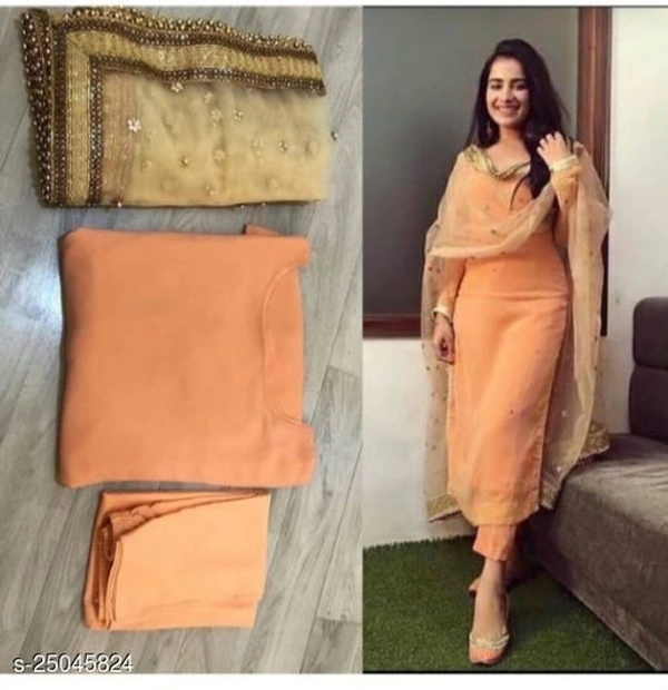 Aagyeyi Graceful Women Kurta Sets - Peach, M
