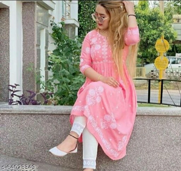 ANVI WOMEN PEACH  EMBROIDARY KURTI - Pink, M