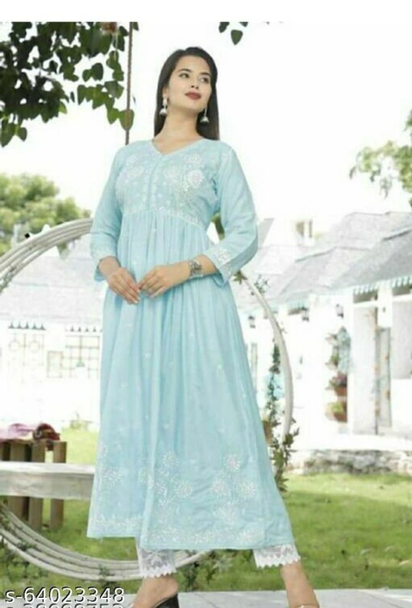 ANVI WOMEN PEACH  EMBROIDARY KURTI - Light Blue, M