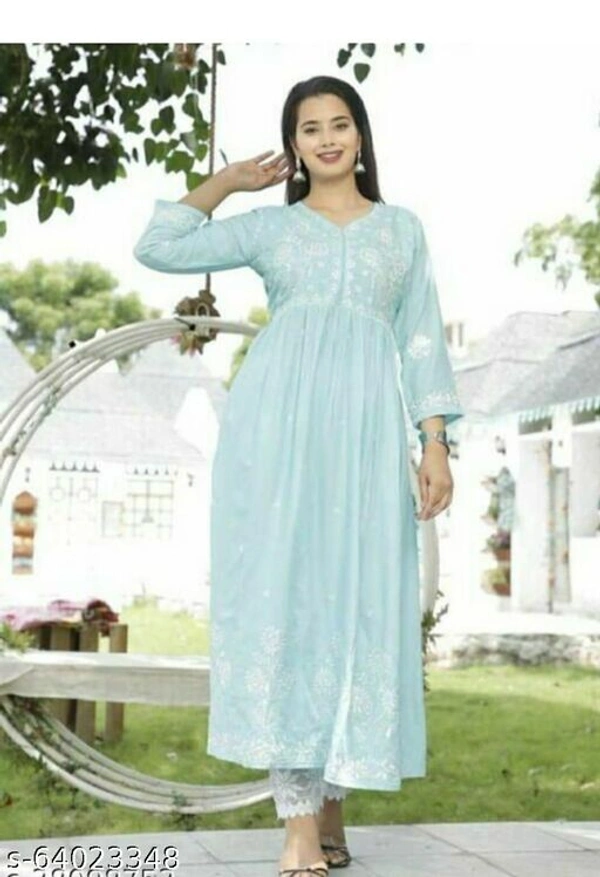 ANVI WOMEN PEACH  EMBROIDARY KURTI - Light Blue, L