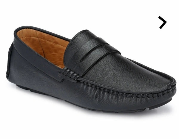 Round-Toe Slip-On Loafers - Black, 7