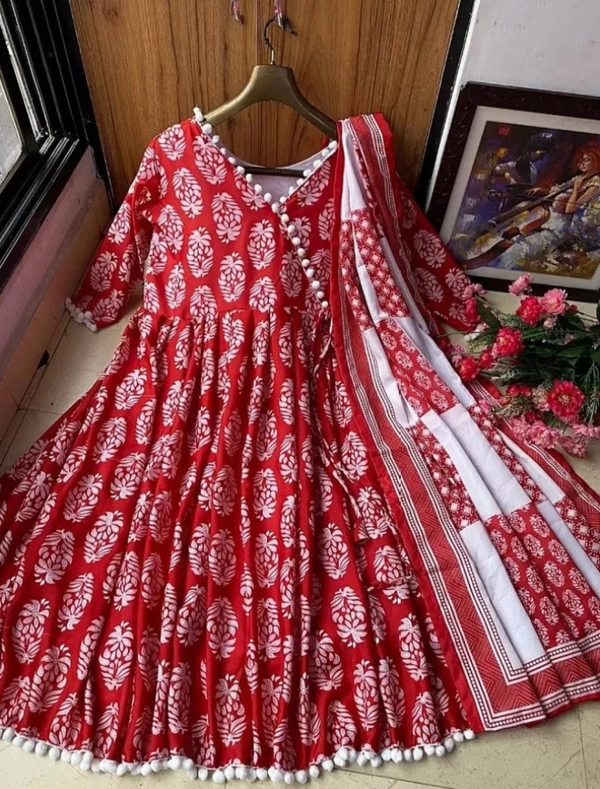 Women Kurta, Pyjama & Dupatta Set - Red, xL, Rayon