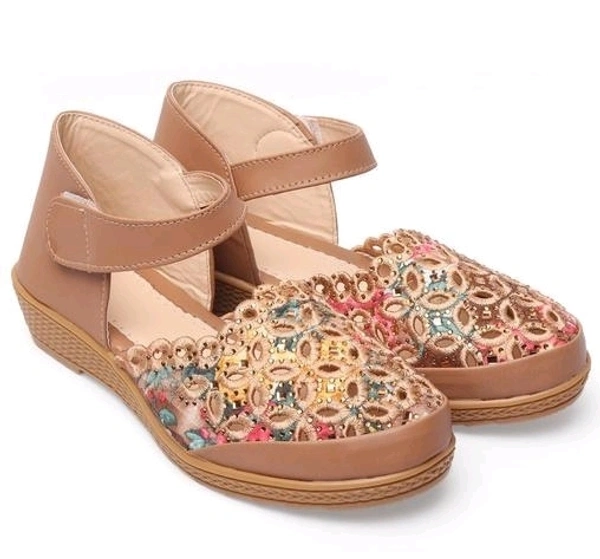 Stylish Brown Sandals for Kids & Girls - 2.5-3 Years