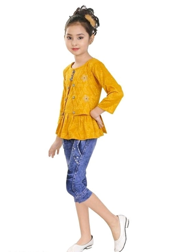 Girls Clothing Sets Pack Of 1 - Gold, 4-5 Years