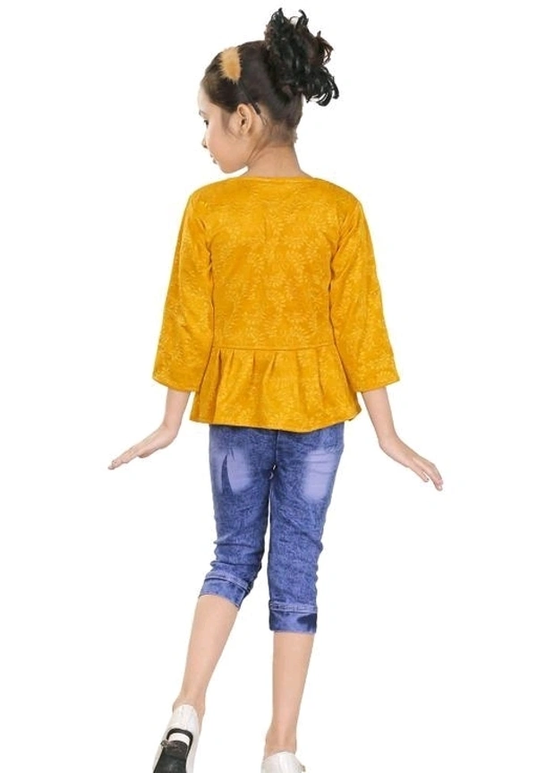 Girls Clothing Sets Pack Of 1 - Gold, 6-7 Years