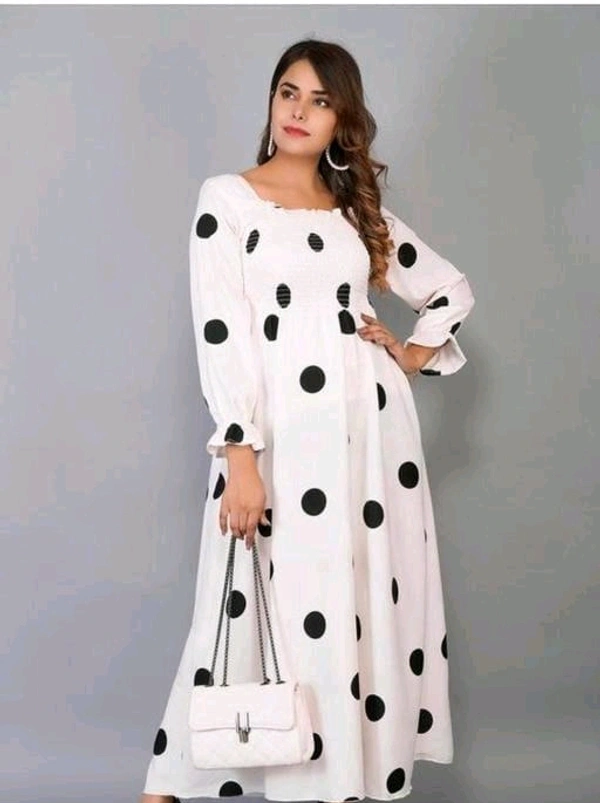 Poly Crepe  sl  white big polka - White, M