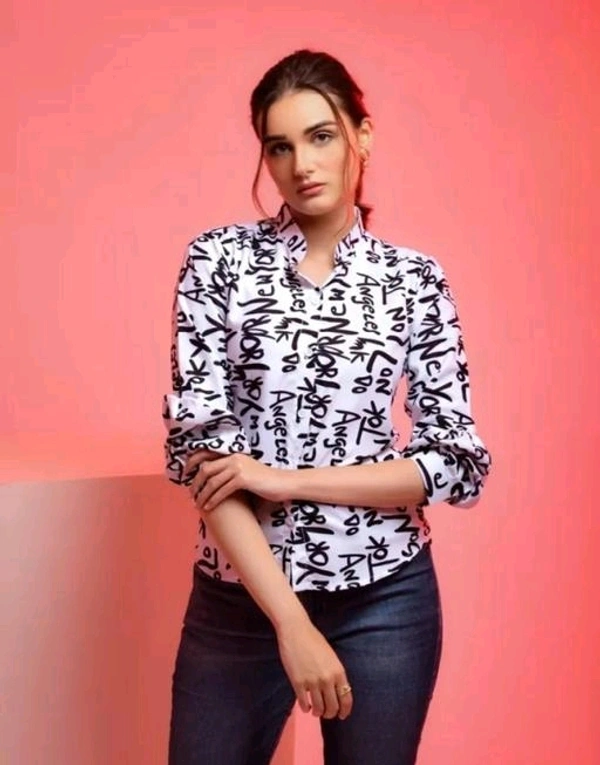 Stylish shirt for women  - M