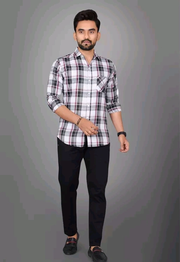 Voroxy Men Regular Fit Checkered Spread Collar Casual Shirt - White - L
