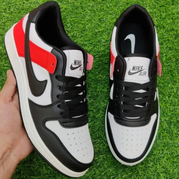 Dunk Red Black Toe - UK 6