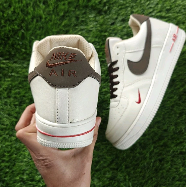 AF1 COFFEE MILK - UK 10