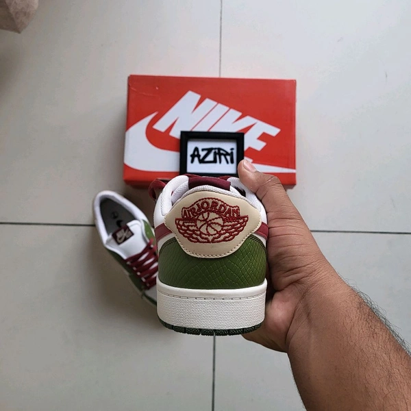JORDAN LOW YEAR DRAGON - UK 7