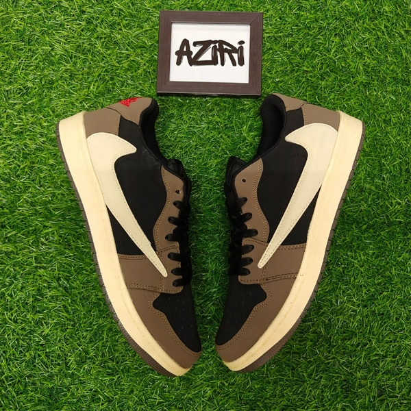 Travis scott brown - UK 9